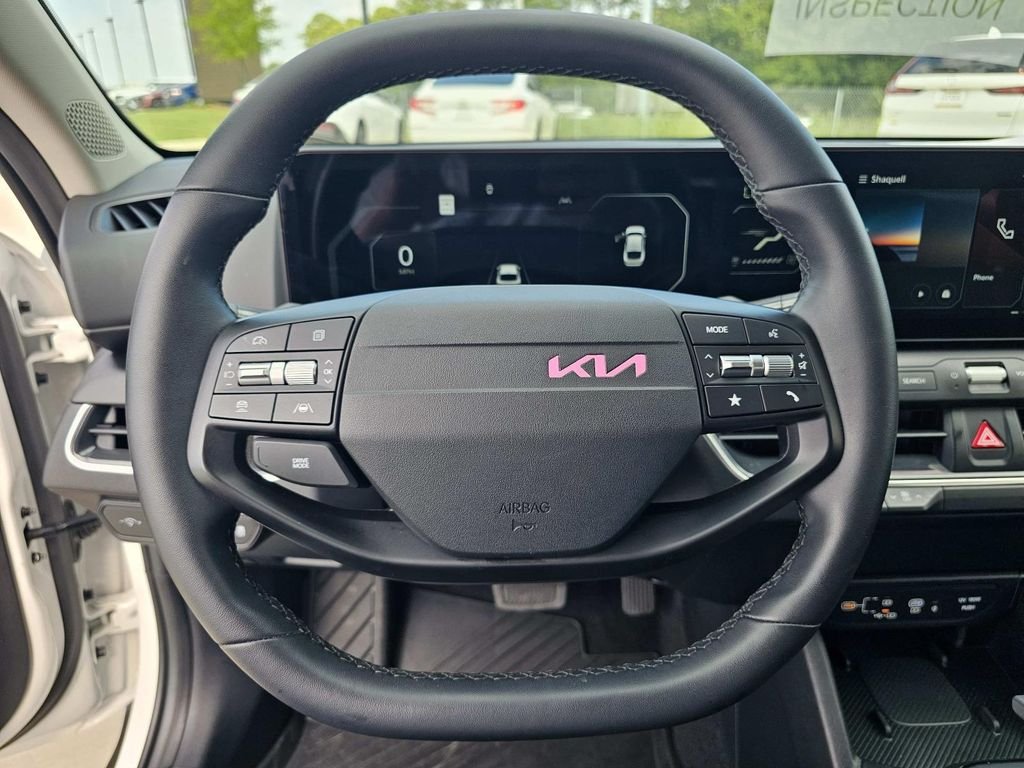 Used 2025 White Kia EX image 25
