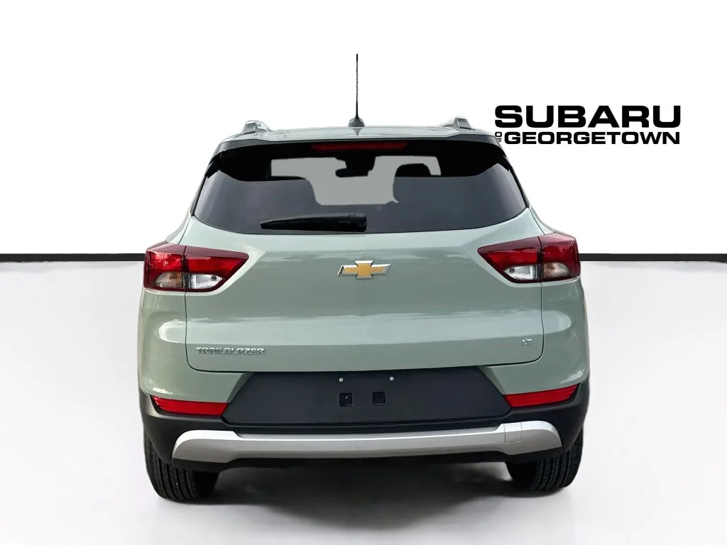 Used 2026 Green Chevrolet LT image 6