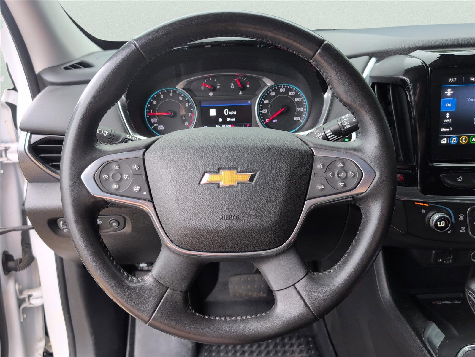 Used 2021 Iridescent Pearl Tricoat Chevrolet Premier image 26