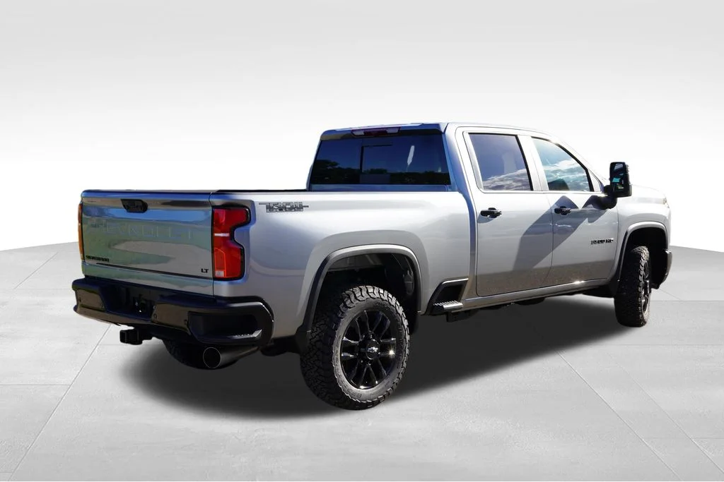 New 2026 Gray Chevrolet LT image 3