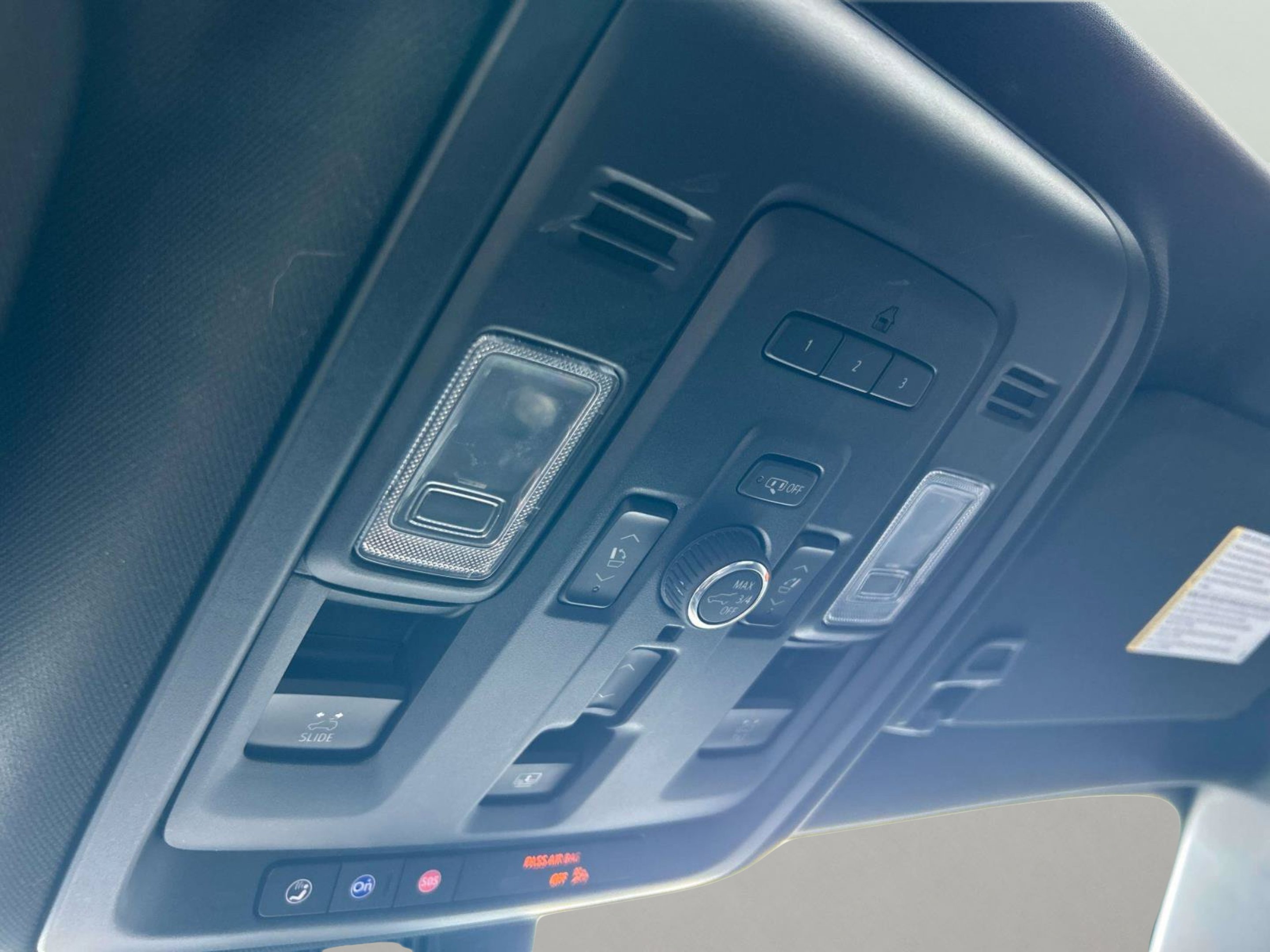 Used 2023 Onyx Black GMC Denali image 39