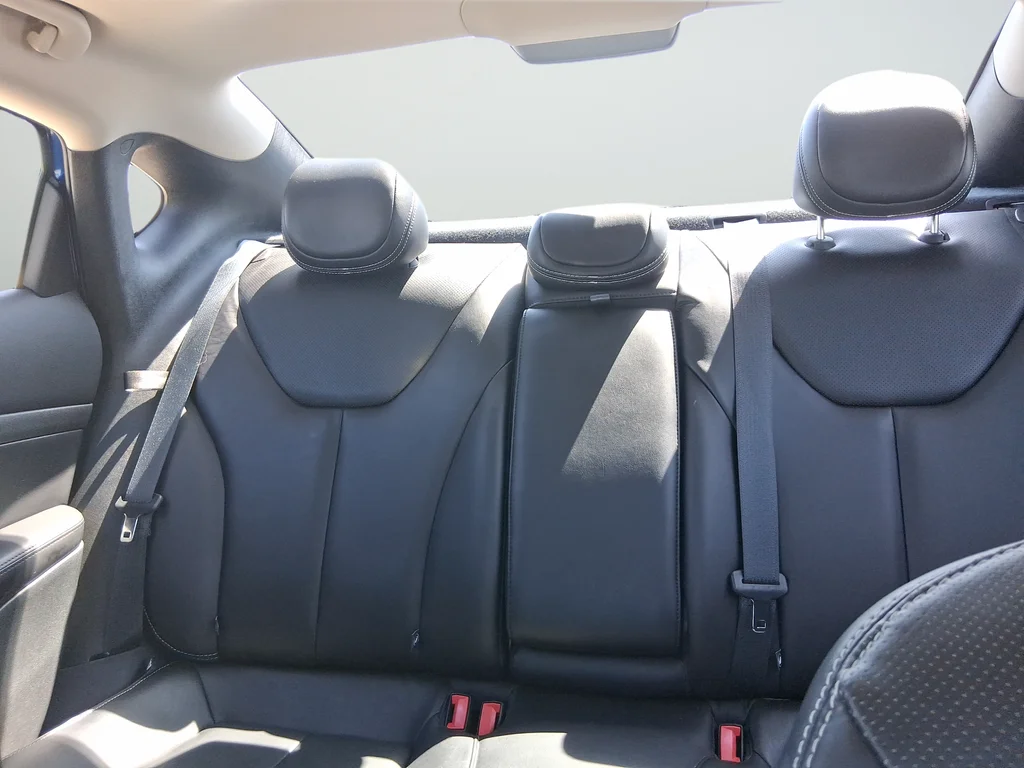 Used 2014 Blue Dodge Limited image 28