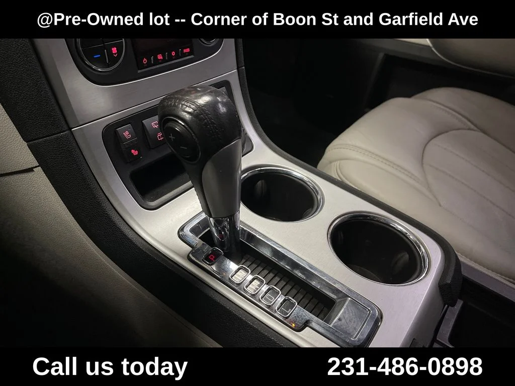 Used 2012  GMC SLT-2 image 25