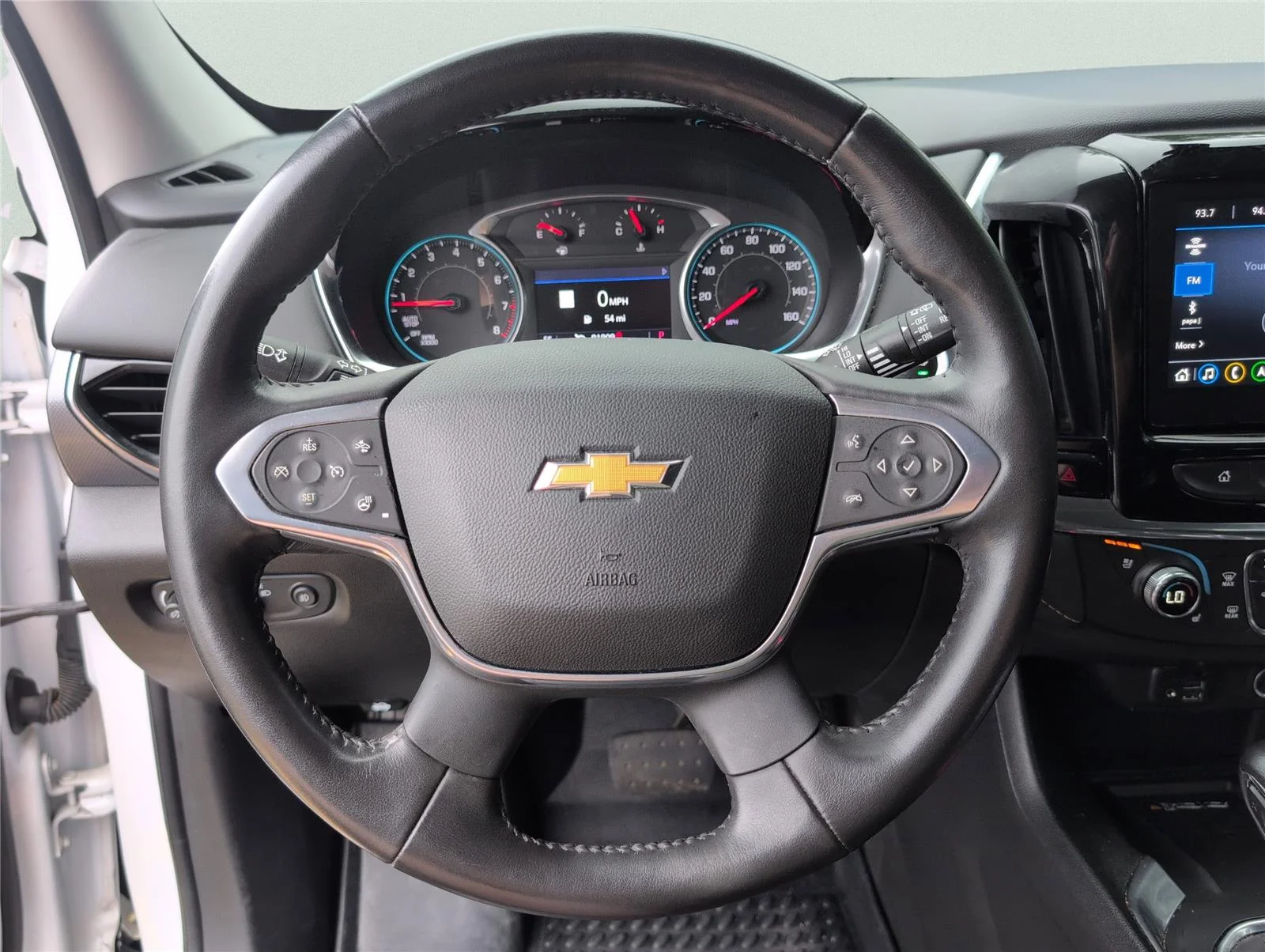 Used 2021 Iridescent Pearl Tricoat Chevrolet Premier image 26
