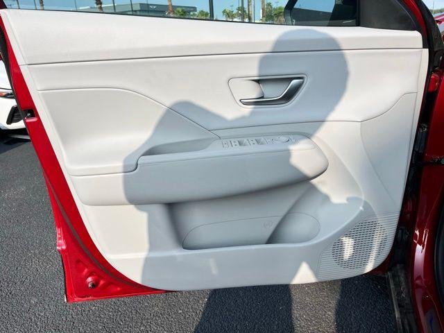 2026 Hyundai Kona SEL Premium - Photo 16