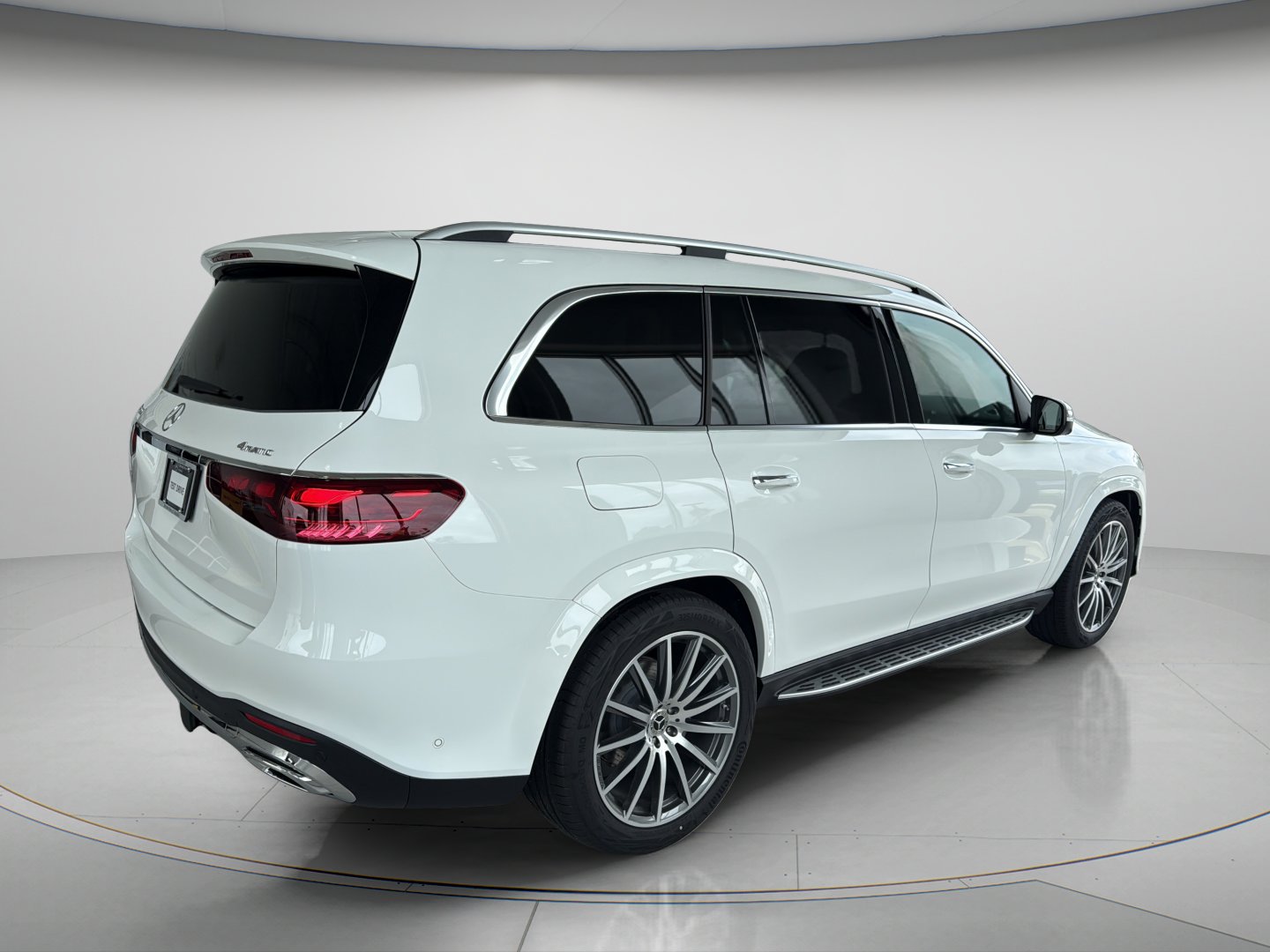 Certified Used 2026 Polar White Mercedes-Benz GLS 450 image 5