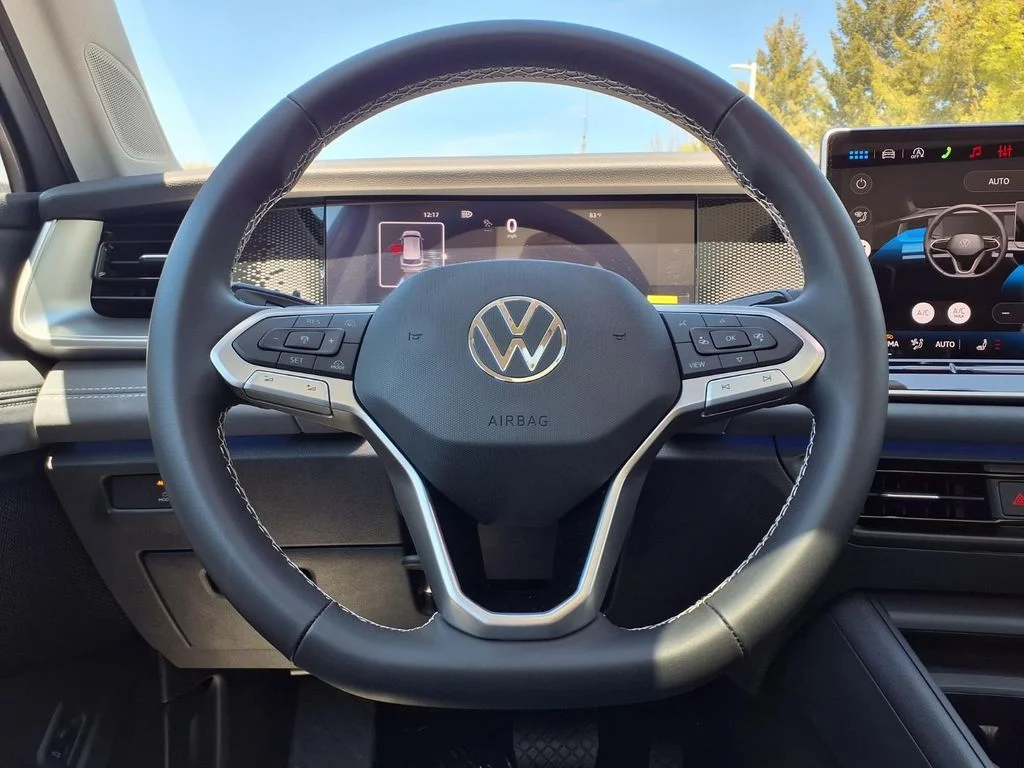 New 2026 Pyrite Silver Metallic Volkswagen 2.0T SE image 10