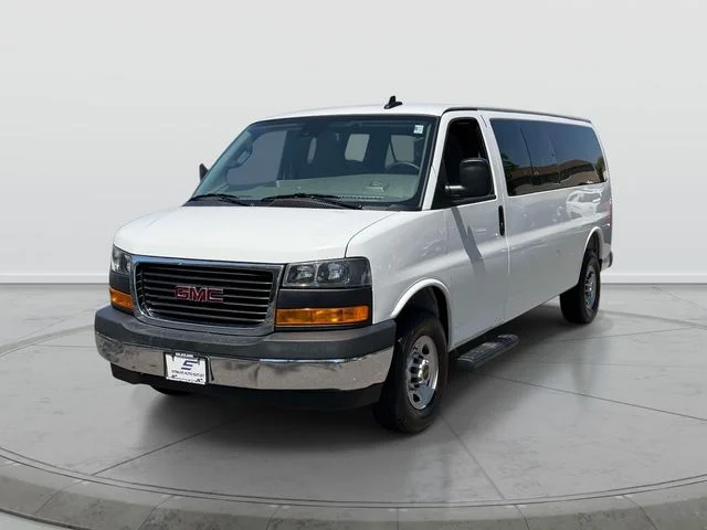 Used 2025 White GMC LT image 3
