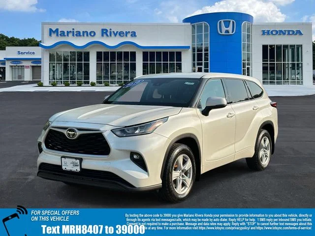 Used 2020 Blizzard Pearl Toyota LE image 2