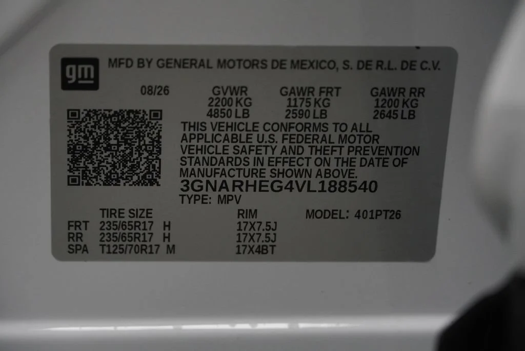 New 2027 Summit White Chevrolet LT image 42