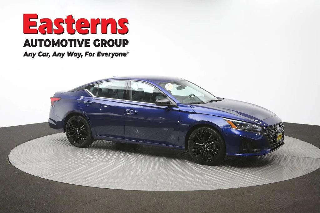 Used 2023 Blue Nissan 2.5 SR image 46