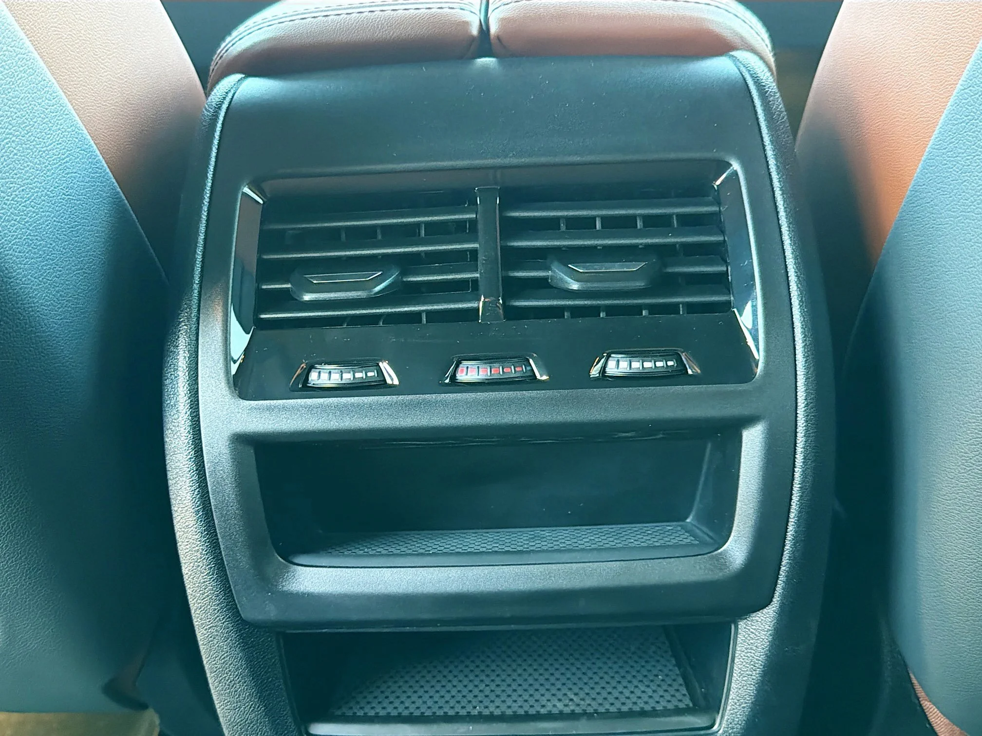 New 2026 Alpine White BMW xDrive40i image 19