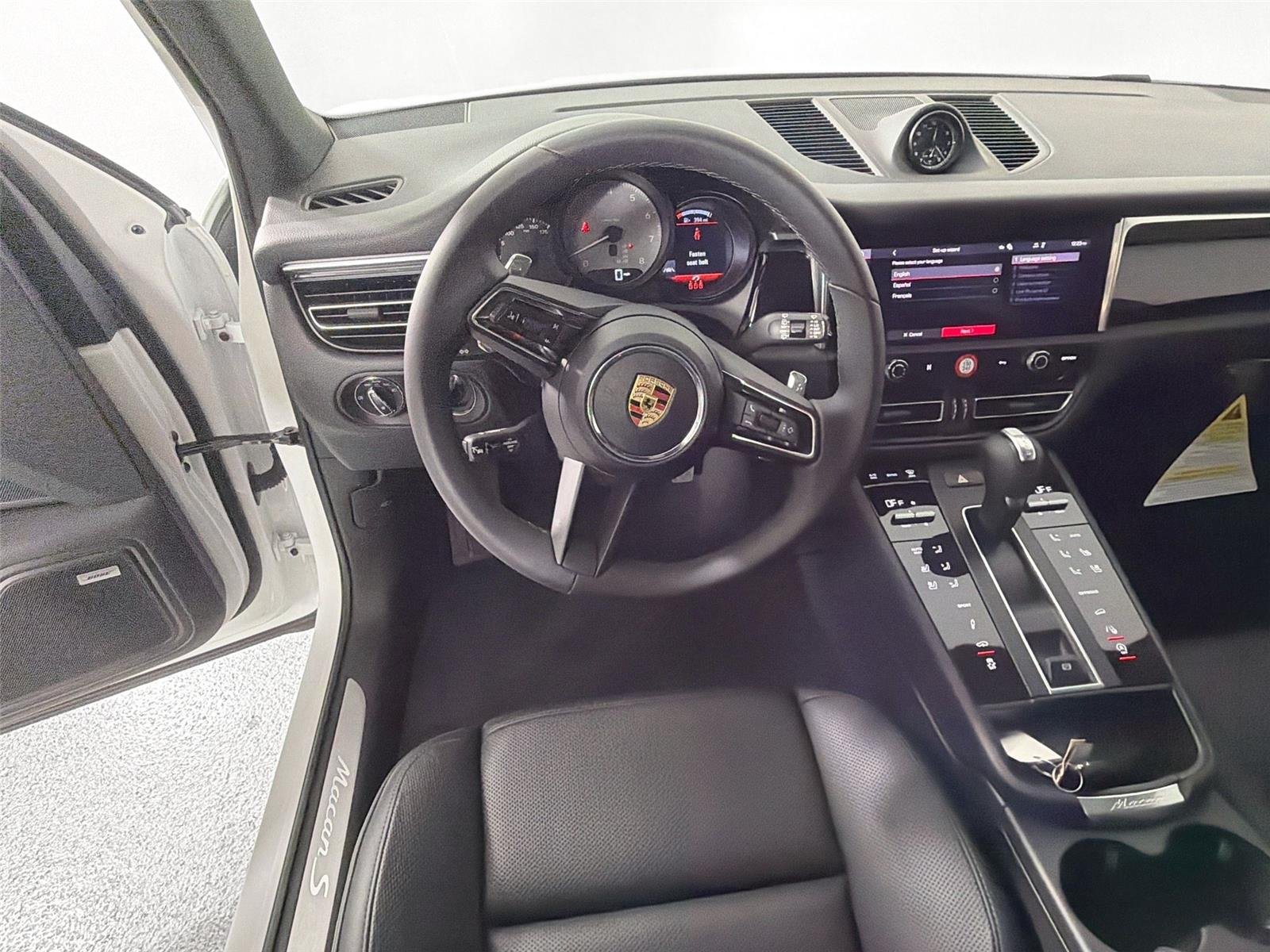 2025 Porsche Macan S - Photo 18