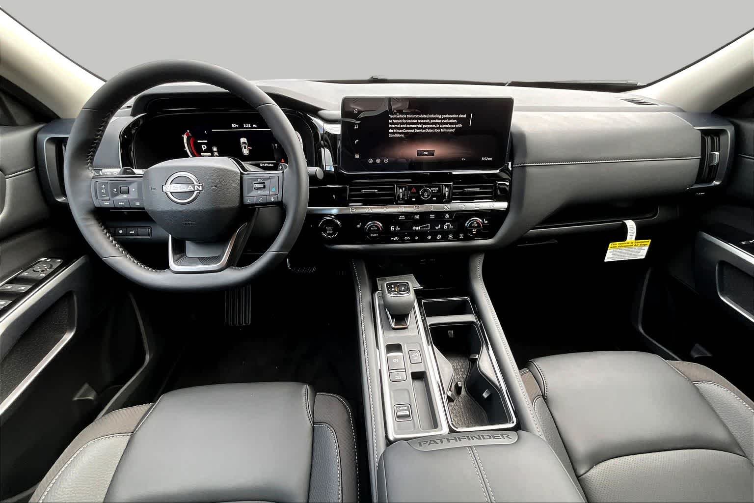 New 2026 Everest White Pearl Tricoat Nissan SL image 5