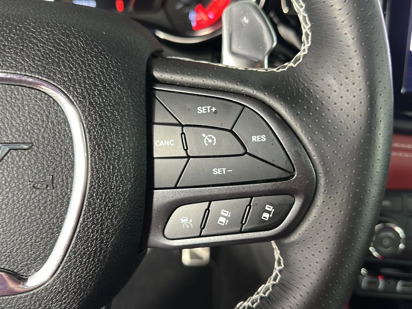 Used 2021 DB Black Clearcoat Dodge SRT Hellcat image 25