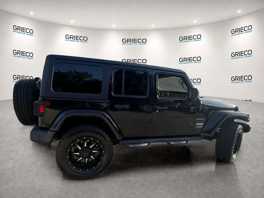 Used 2018 Black Clearcoat Jeep Unlimited Sahara image 7
