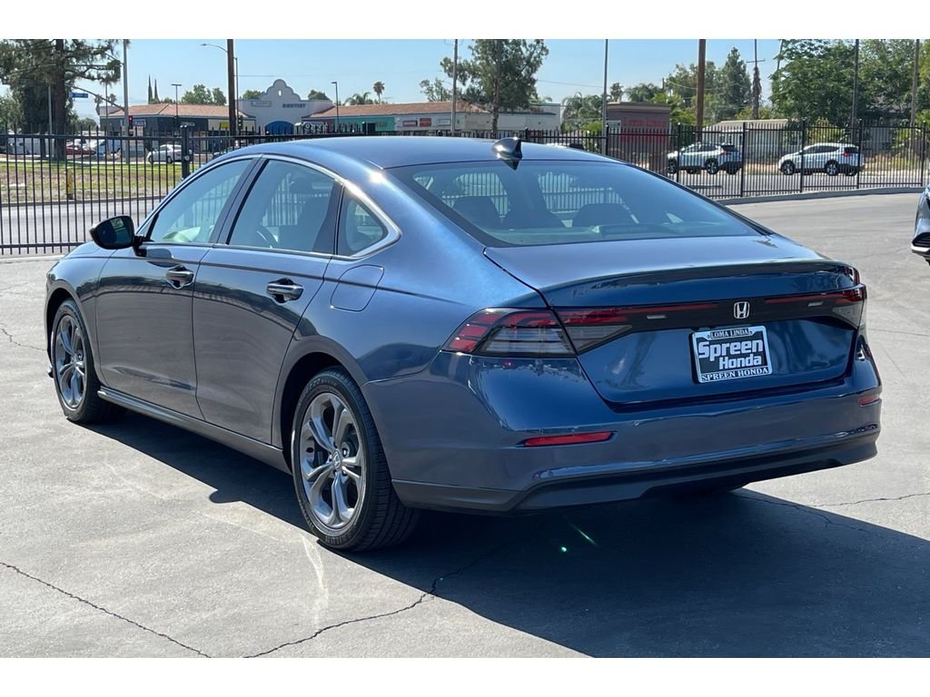 Used 2024 Canyon River Blue Metallic Honda EX image 3
