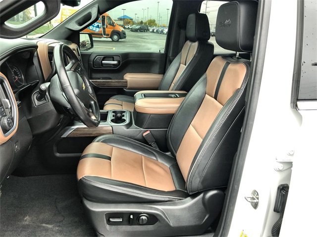 2021 Chevrolet Silverado 1500 High Country photo 2