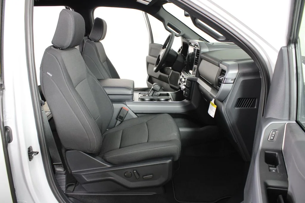 New 2026 Avalanche Ford XLT image 16