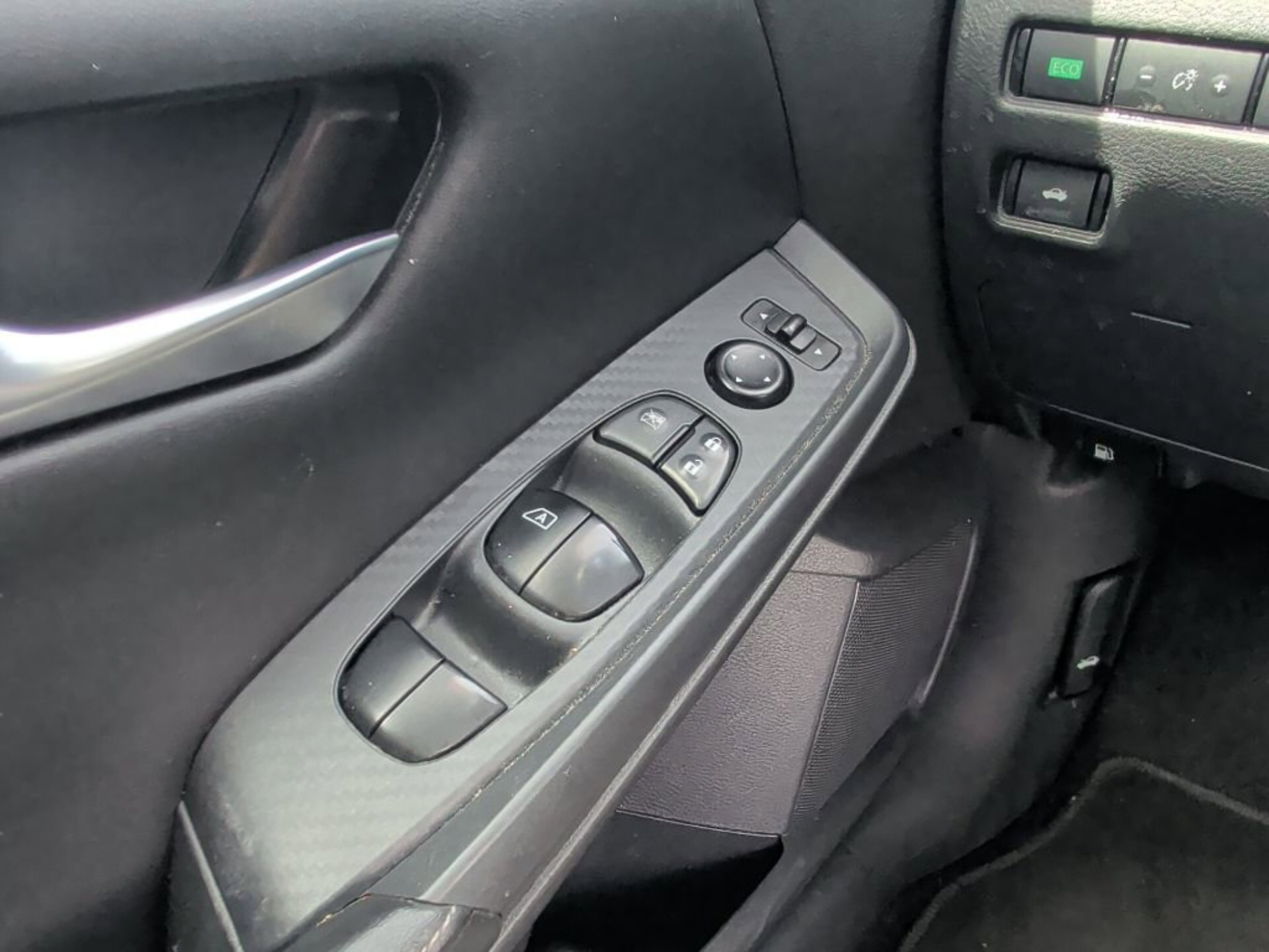 Used 2020 Fresh Powder Nissan SV image 11