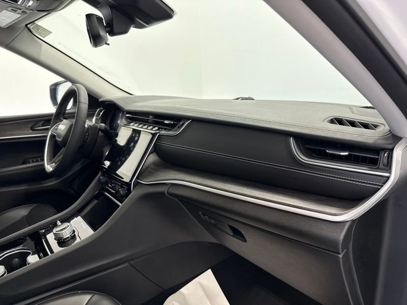 Used 2023 White Jeep Limited image 17