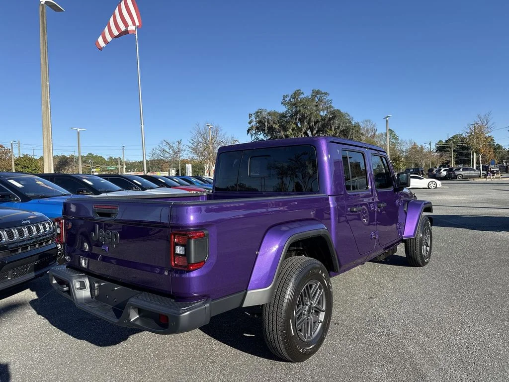 New 2026 Reign Exterior Paint Jeep Sport S image 3