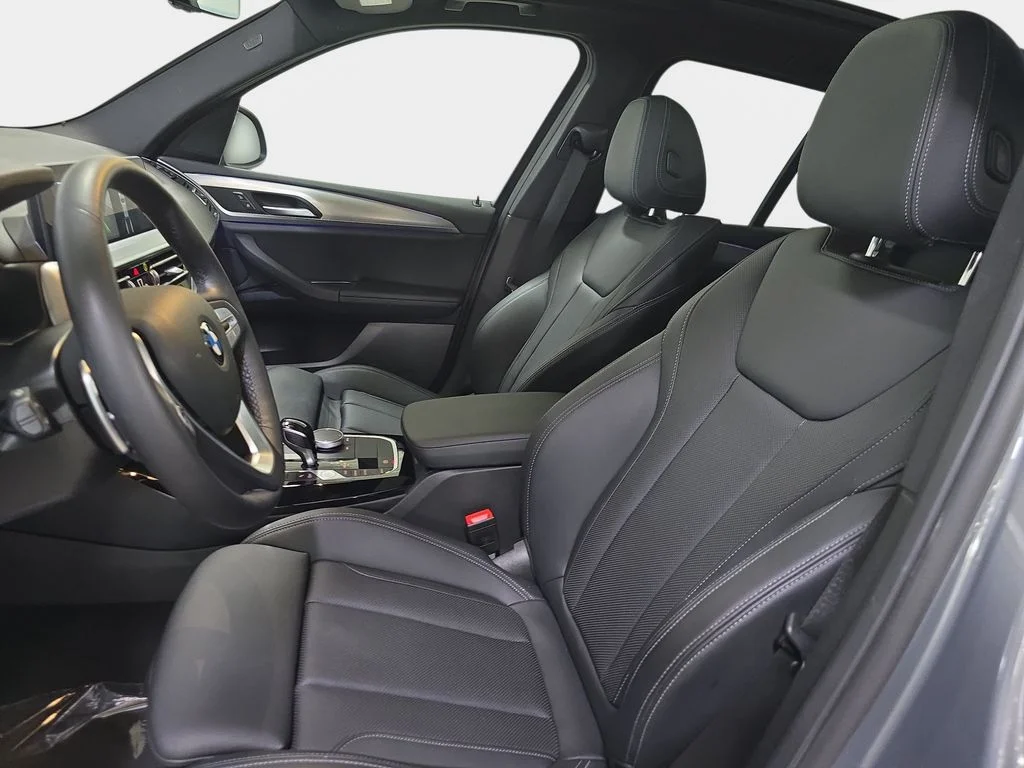Used 2024 Skyscraper Gray Metallic BMW sDrive30i image 17