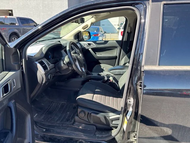Used 2019 Black Ford XLT image 18