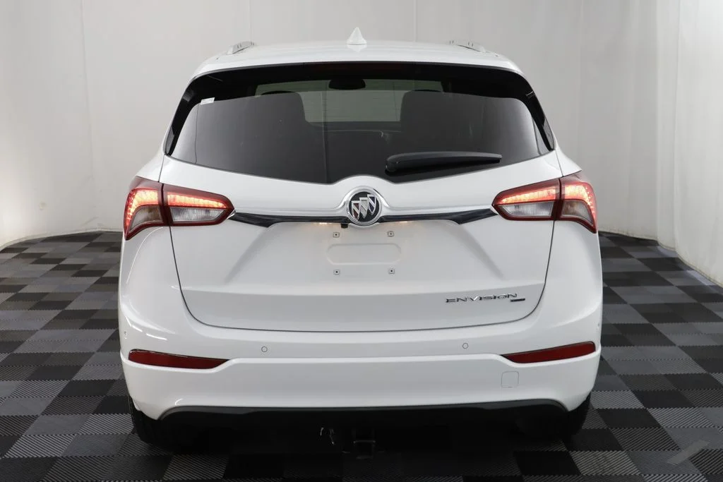 Used 2020 Summit White Buick Essence image 17