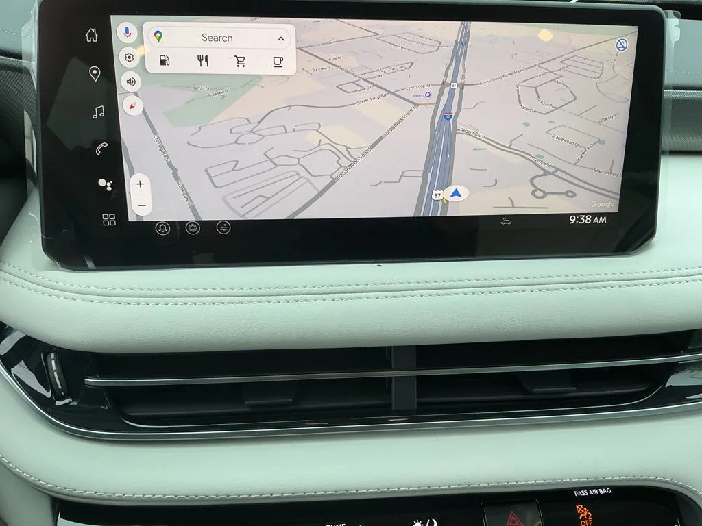 New 2026 GRAPHITE SHADOW INFINITI Luxe FWD image 11