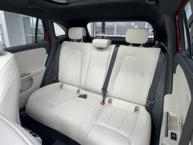 New 2026 MANUFAKTUR Patagonia Red Metallic Mercedes-Benz GLA 250 4MATIC® image 13