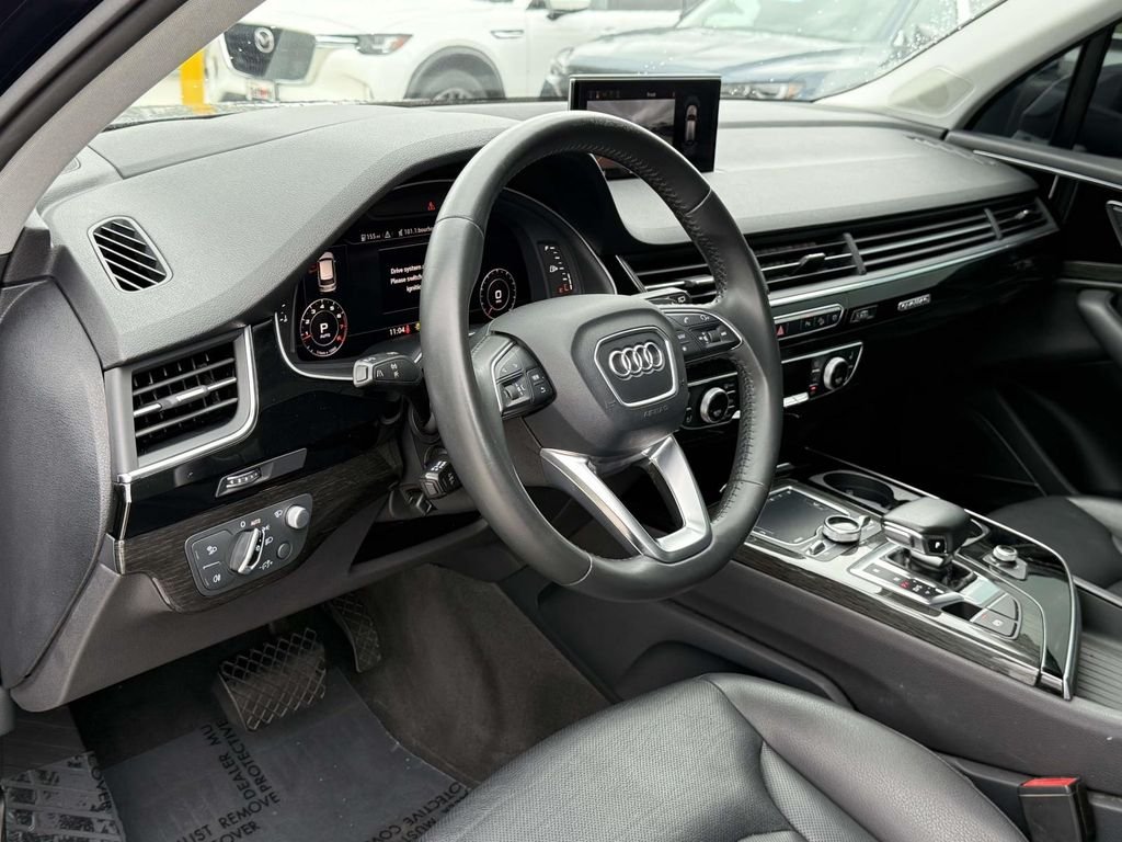 Used 2018  Audi 3.0T Prestige image 2