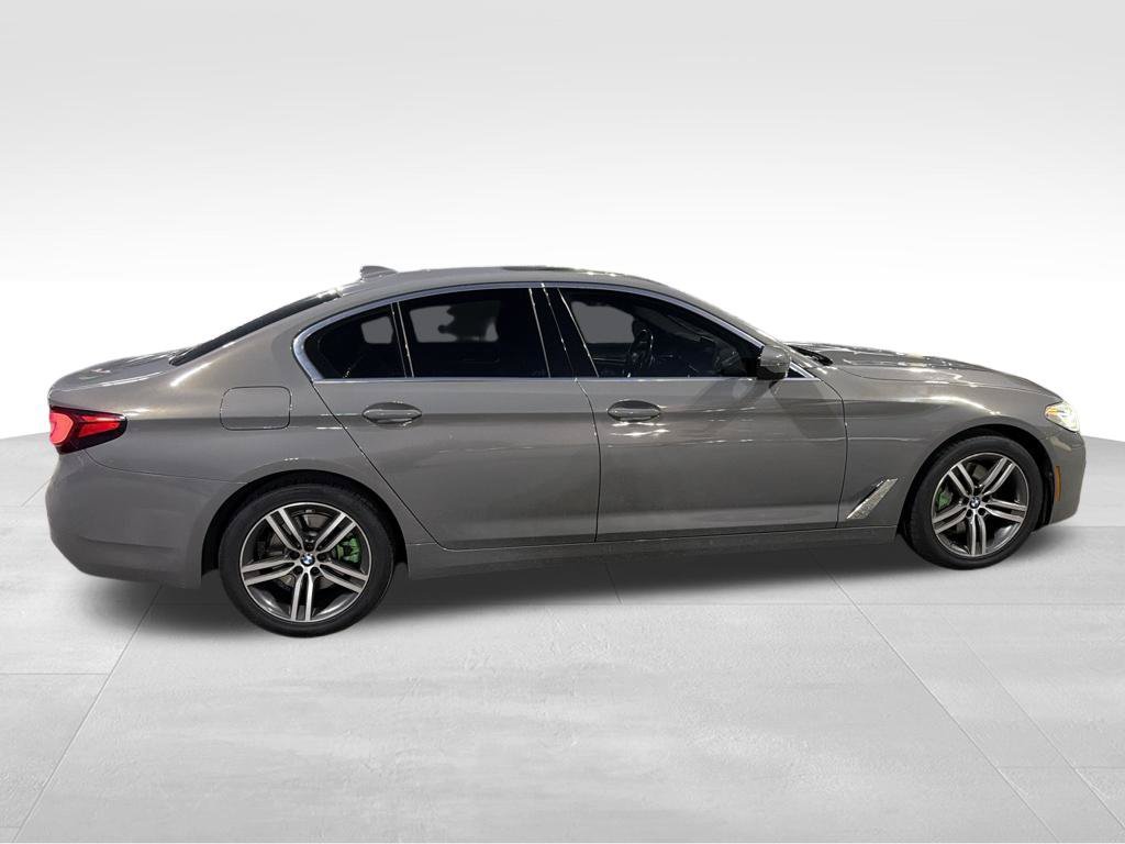 Used 2021 Gray BMW 530i image 7