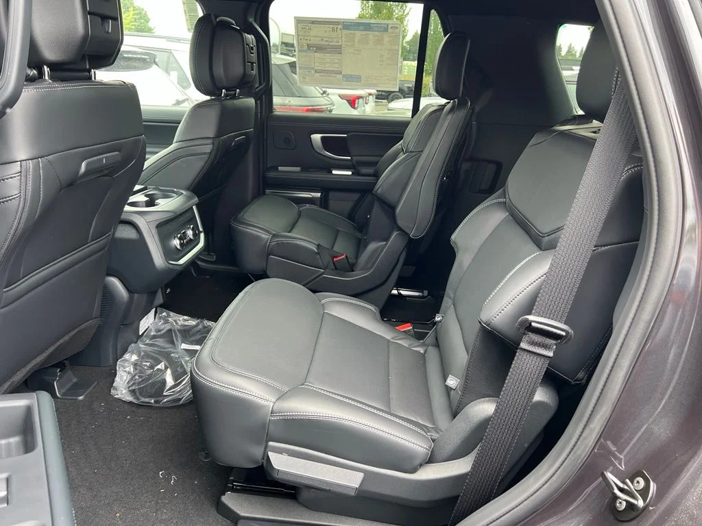 New 2026 Dark Matter Gray Metallic Ford Platinum® image 16