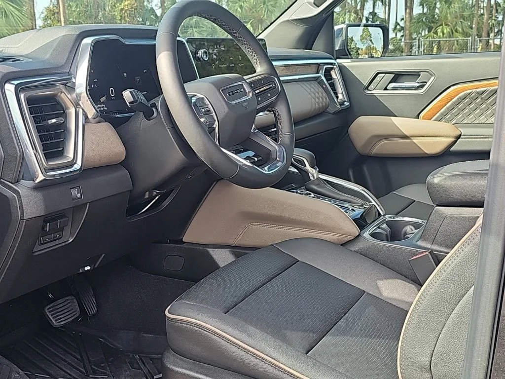 Used 2026 Black GMC Denali image 12