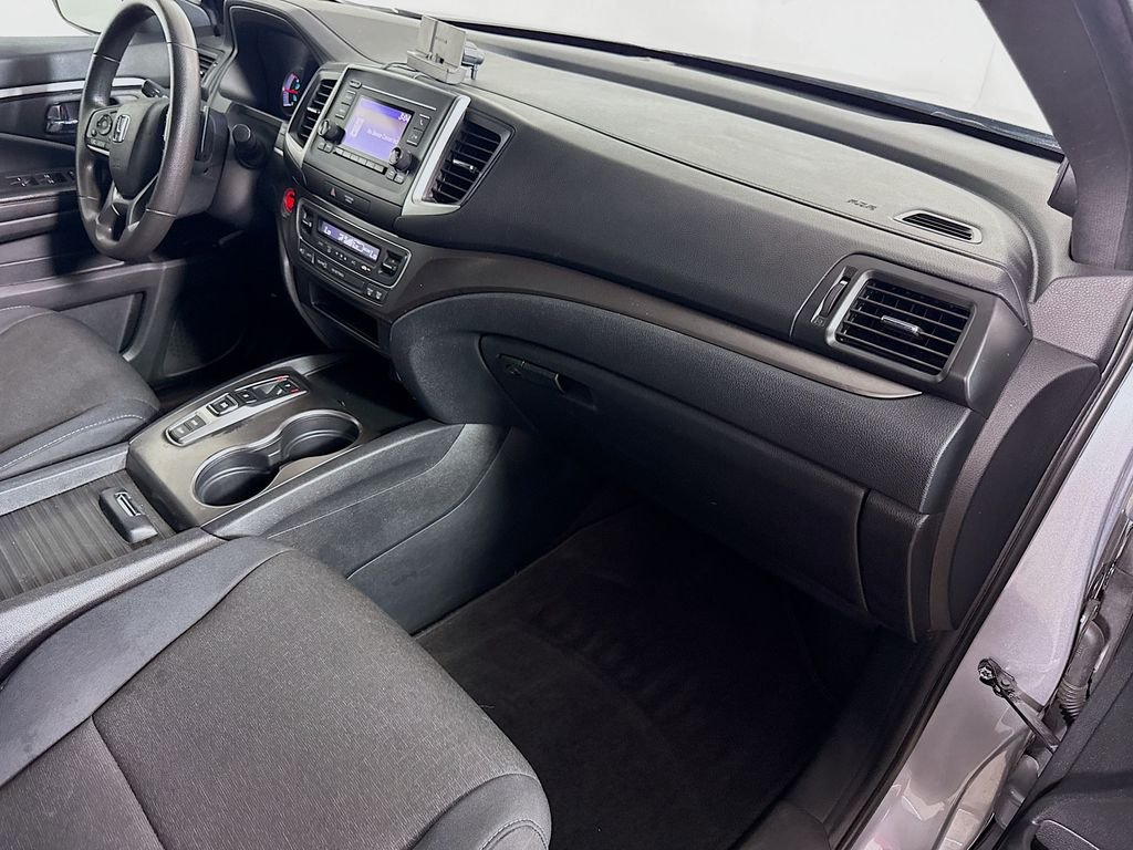Used 2019 Lunar Silver Metallic Honda Sport image 26