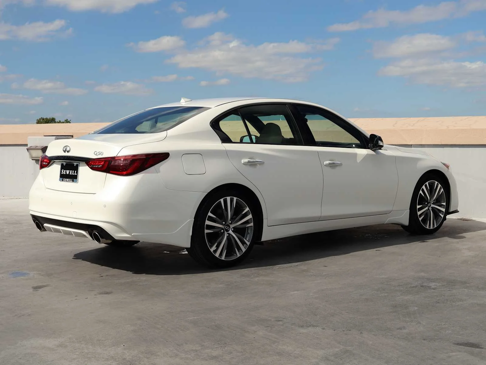 Certified Used 2023 Majestic White INFINITI SENSORY image 4