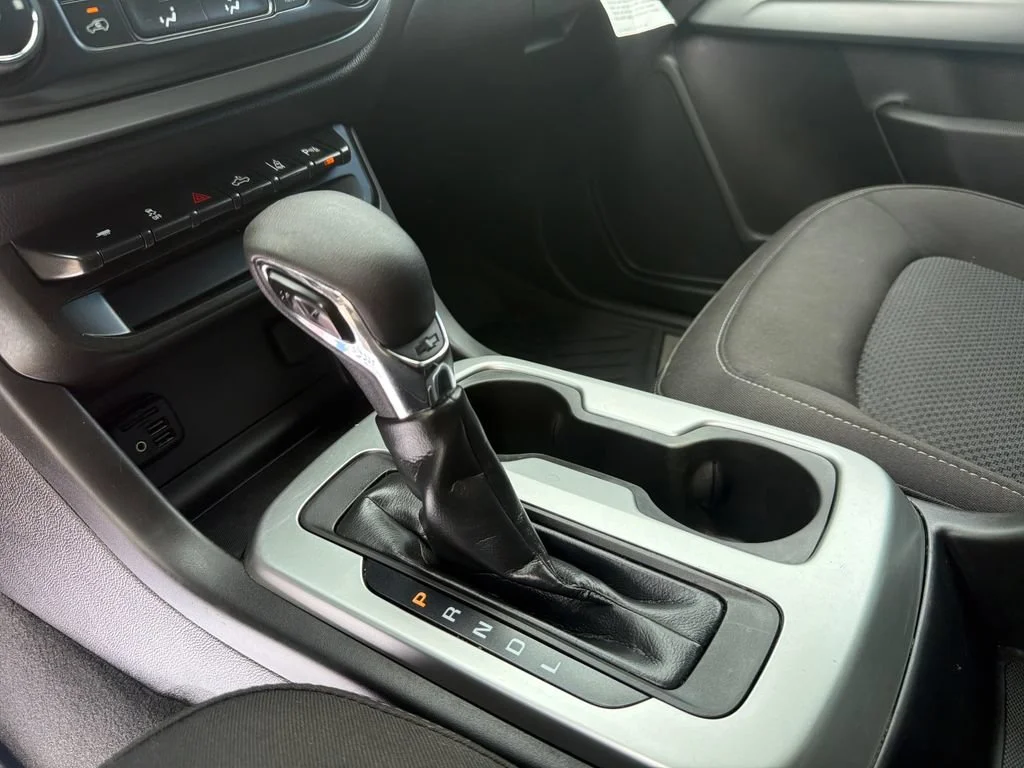 2022 Chevrolet Colorado LT - Photo 24