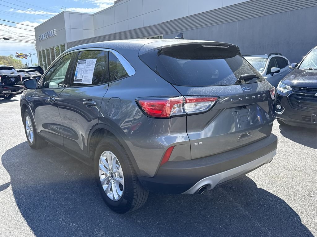 Used 2022 Gray Ford SE image 5