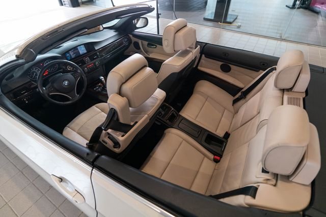 Used 2012 White BMW 335i image 14