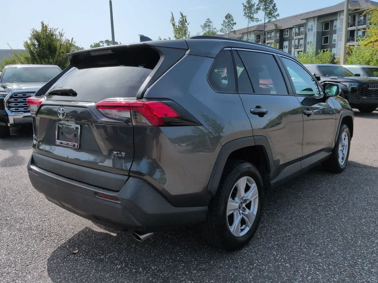 Used 2020 Magnetic Gray Metallic Toyota XLE image 6