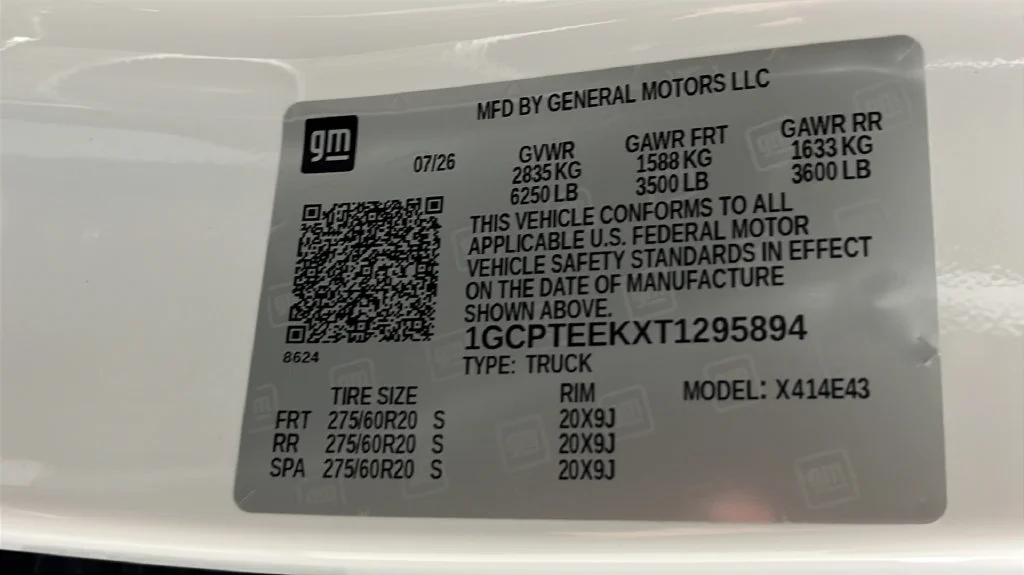 New 2026 Summit White Chevrolet Trail Boss image 33