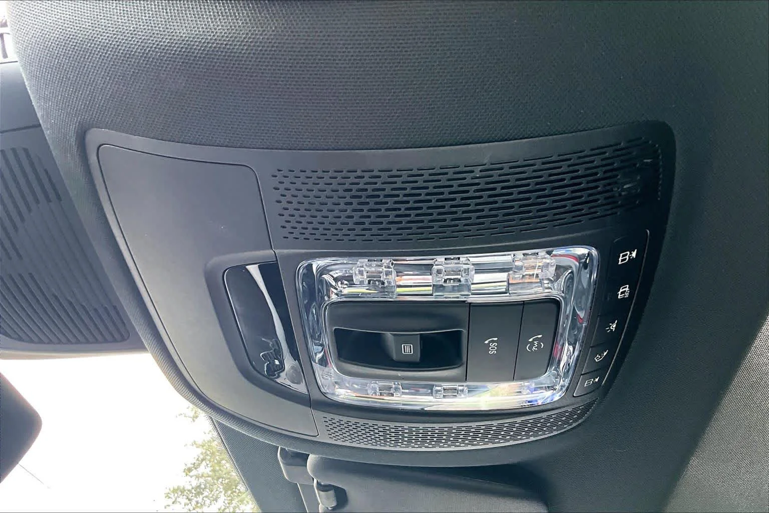 Used 2023 Polar White Mercedes-Benz AMG® GLE 53 image 32