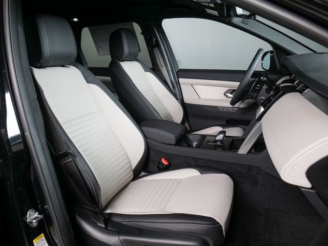 New 2026 Santorini Black Land Rover Landmark image 3