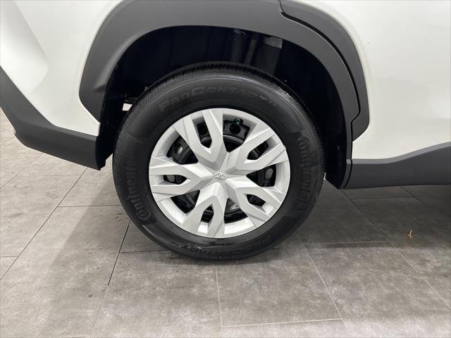 Certified Used 2022 Wind Chill Pearl Toyota L image 13