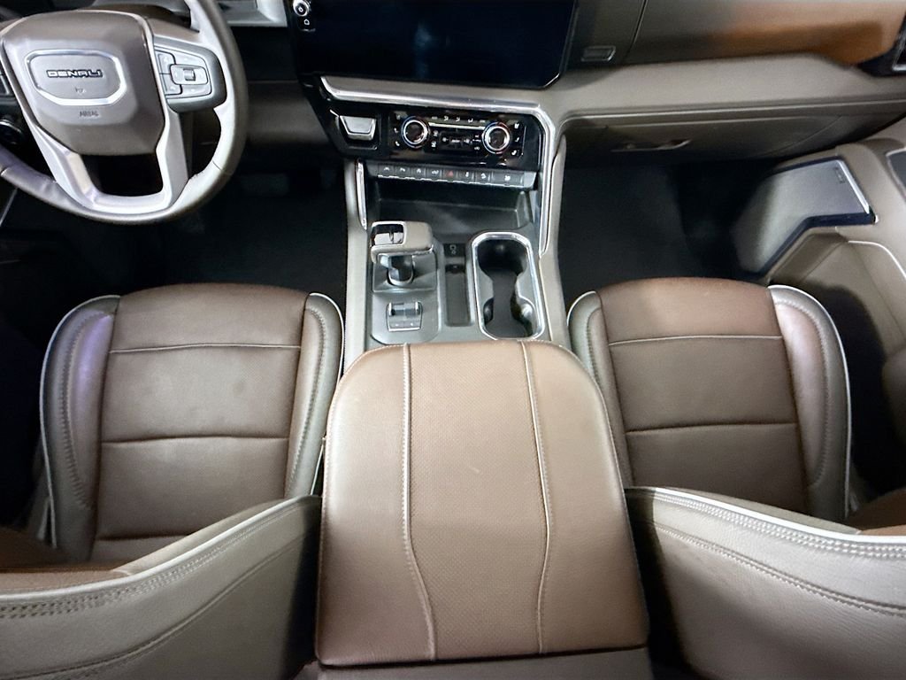 Used 2024 Red GMC Denali image 17