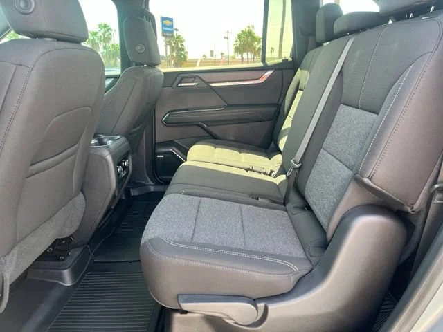Used 2025 Sterling Metallic GMC Elevation image 26