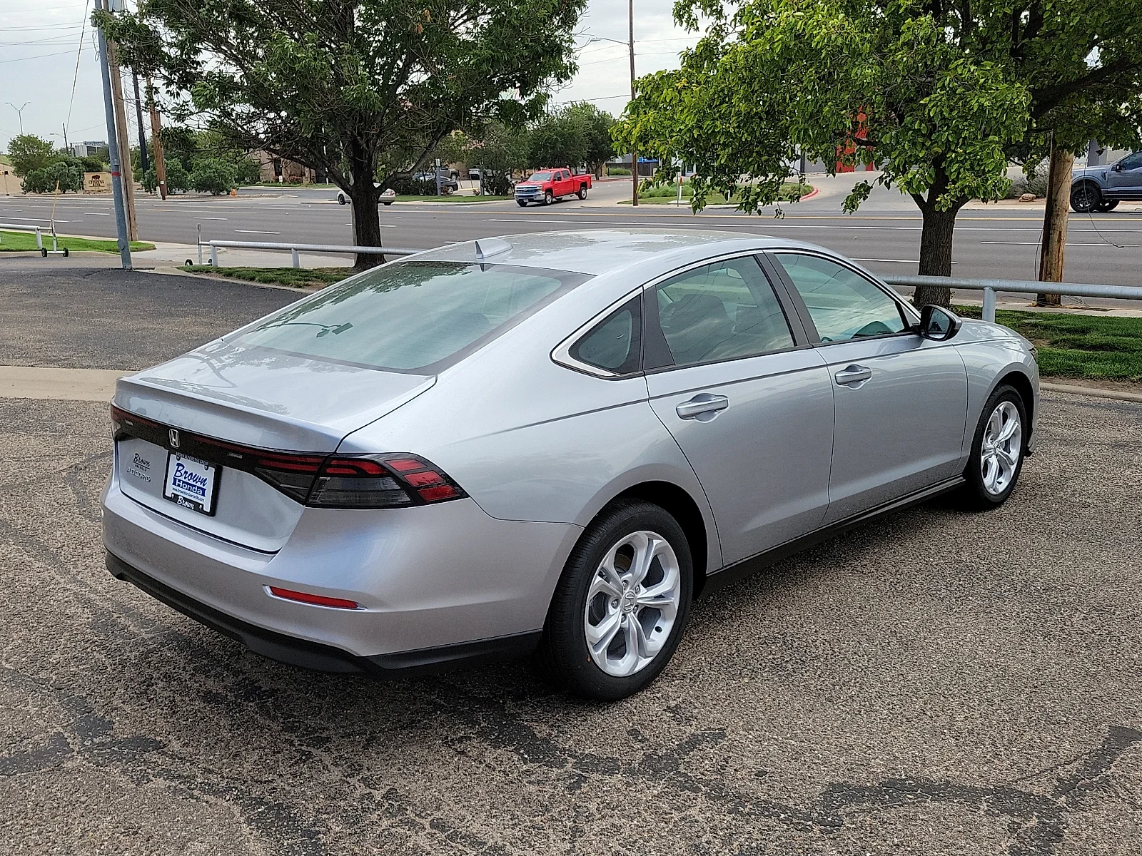 New 2026 Solar Silver Metallic Honda LX image 11
