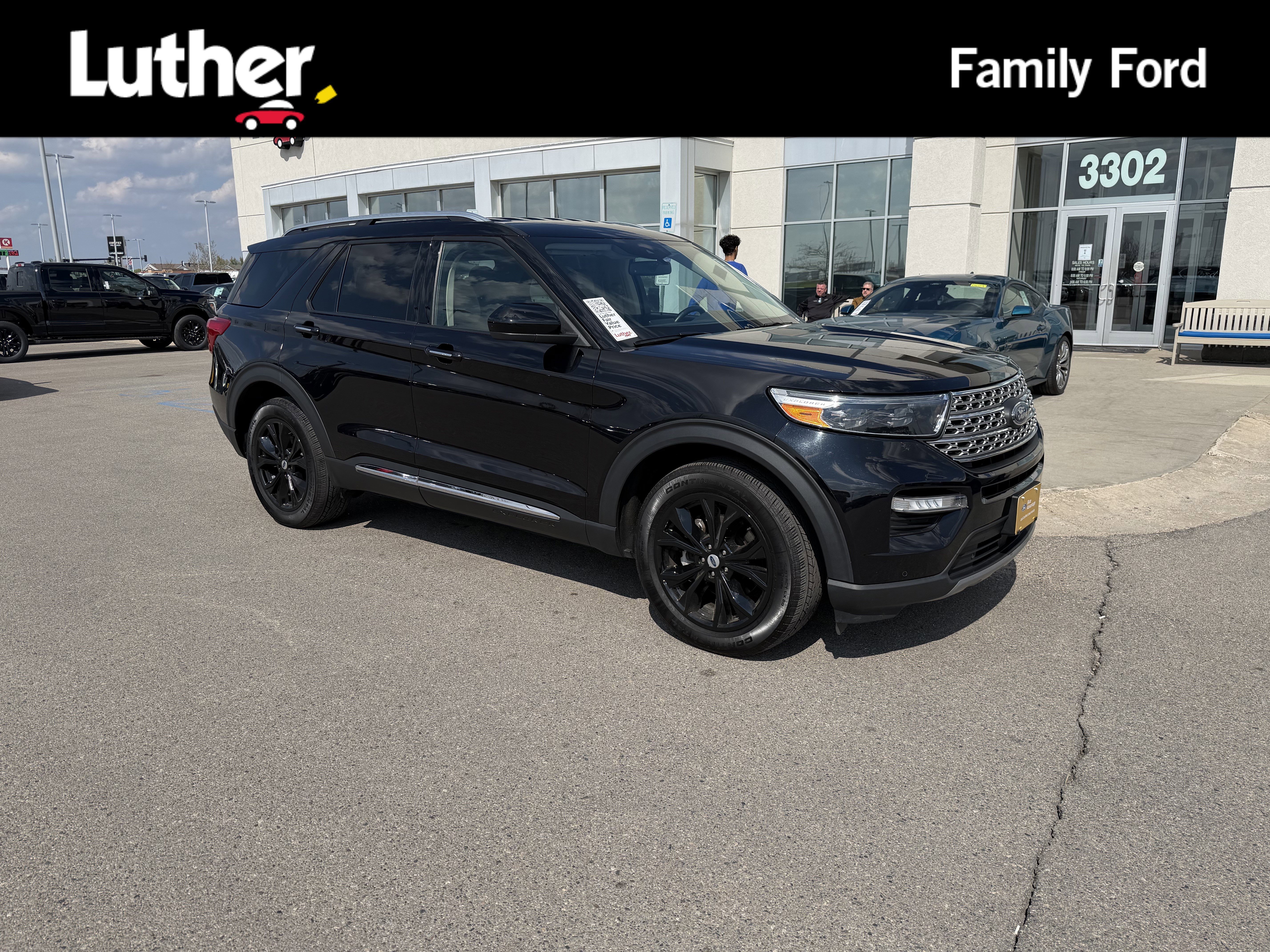 2023 Ford Explorer Limited 4WD's photo