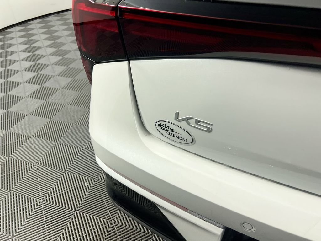 New 2026 Snow White Pearl Kia GT-Line FWD image 5
